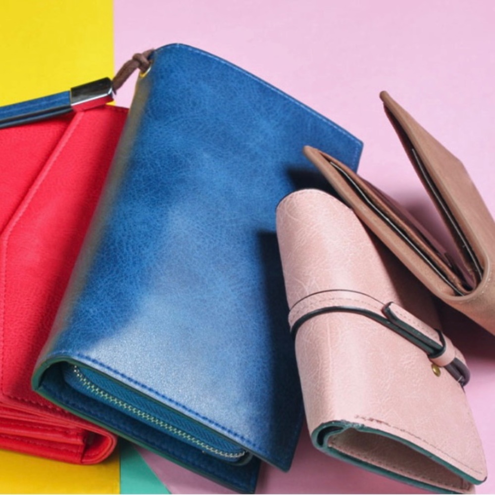 Unlisted Women’s Wallets/wristlets